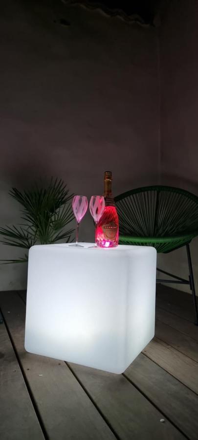 Appartement L'Acqua Dolce - La Rochelle - île de Ré - Jacuzzi Extérieur photo